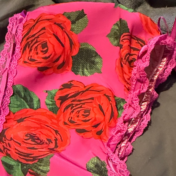 MALIBU MIDI DRESS RASPBERRY - Picture 9 of 9